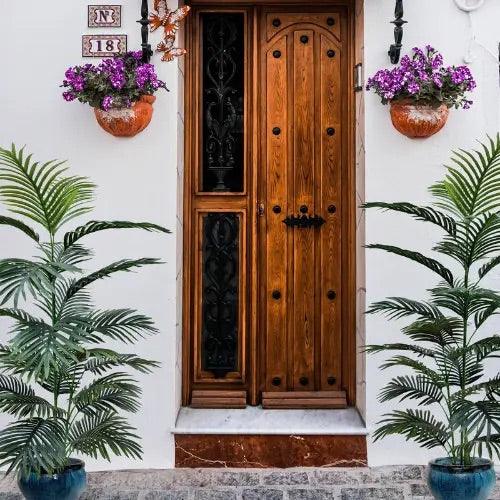 Areca Palm Tree in Black Planter - Green Thumb Haven